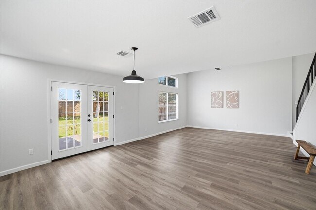 Building Photo - 1606 Rossport Bend
