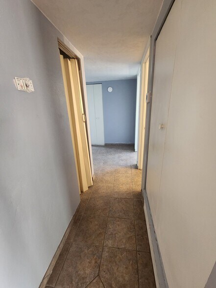 Building Photo - 7025 E 39th Pl