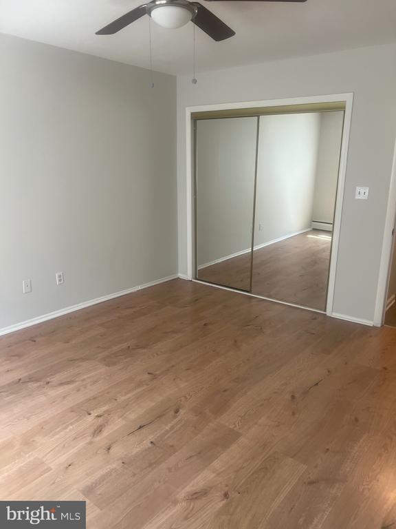 Building Photo - 208 Garnet Dr
