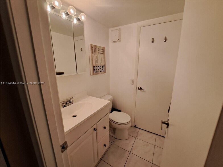 Building Photo - 201 178th Dr