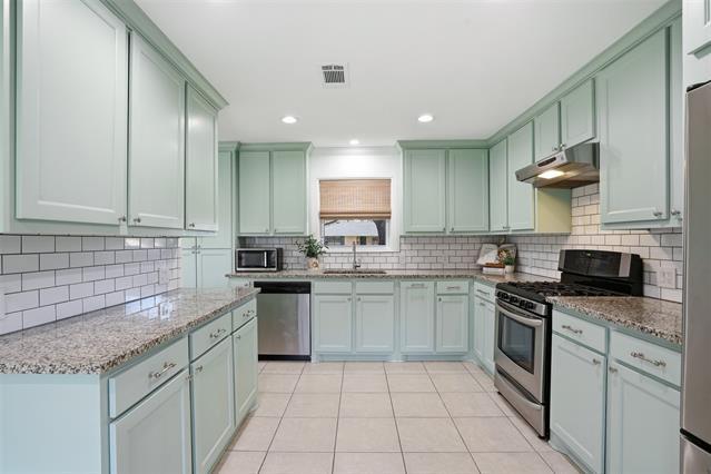 Building Photo - 8834 Liptonshire Dr