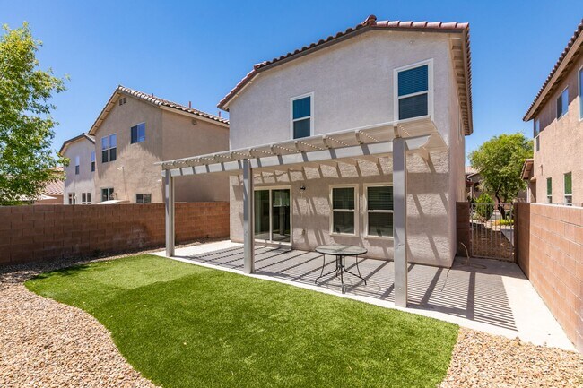 Building Photo - Remodeled 3-Bedroom Home with Loft.