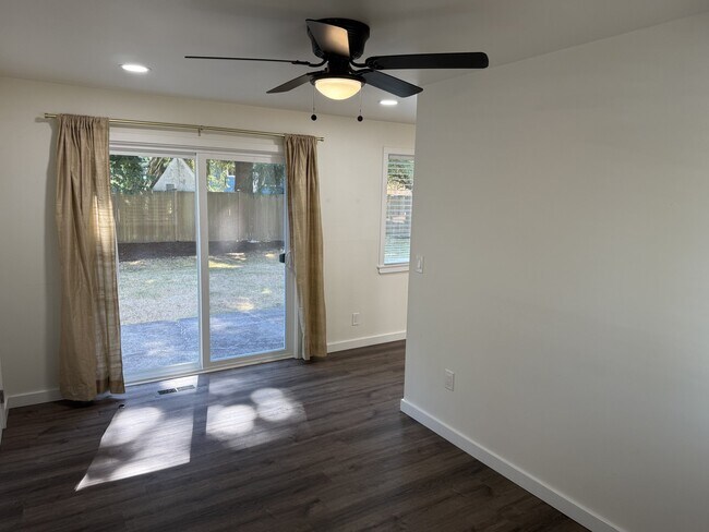 Building Photo - 4239 S 184th Pl
