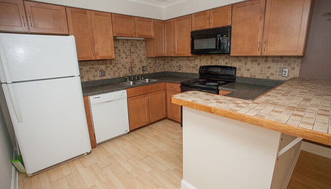 Building Photo - 1233 Old Furnace Rd