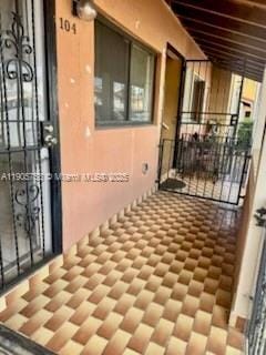 Building Photo - 2740 W 63rd St