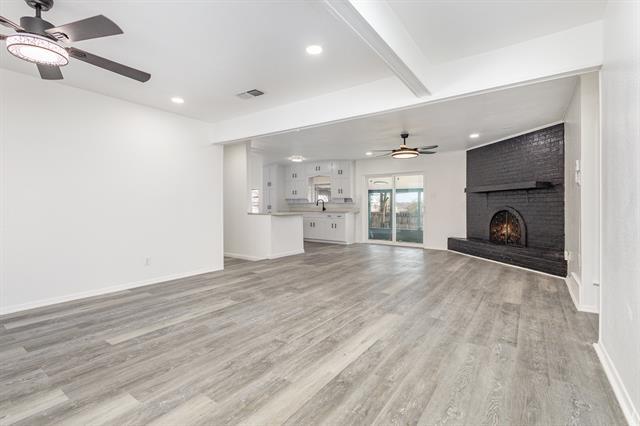 Building Photo - 800 Overhill Ct