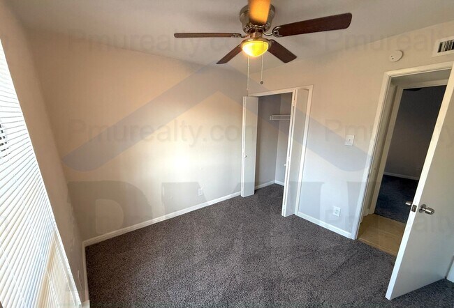 Building Photo - COMING SOON! Charming and spacious 3 bedro...