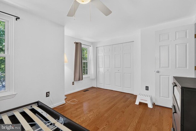 Building Photo - 10522 Lime Tree Way