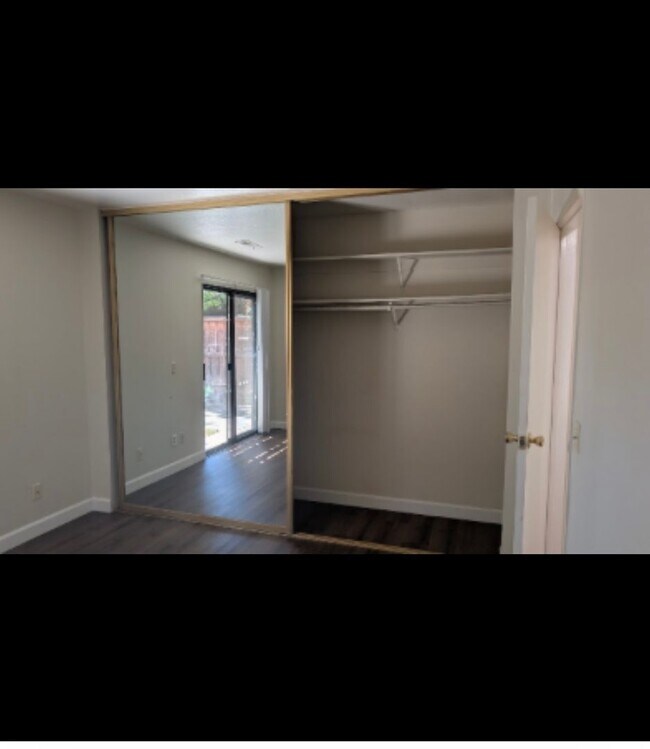 Building Photo - 2398 Walters Way