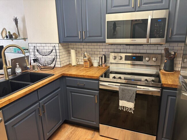 Building Photo - 1203 Warrior Way