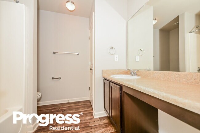 Building Photo - 151 Biscayne Terrace