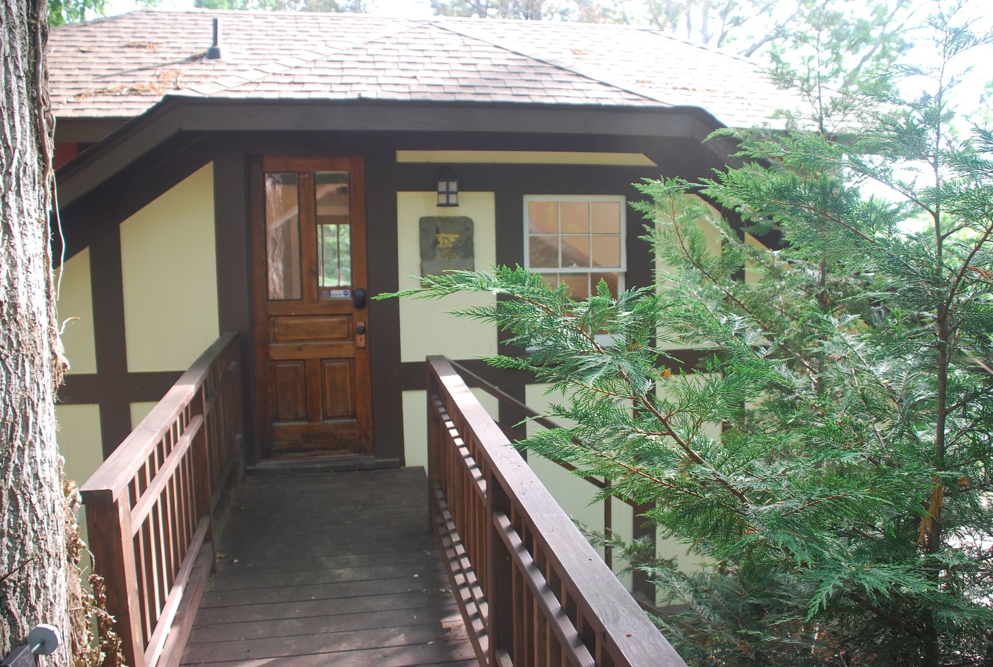 Building Photo - 10 Sunset Terrace