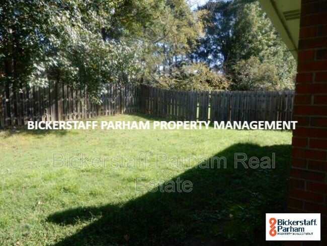 Building Photo - 8061 Garrett Pines Dr