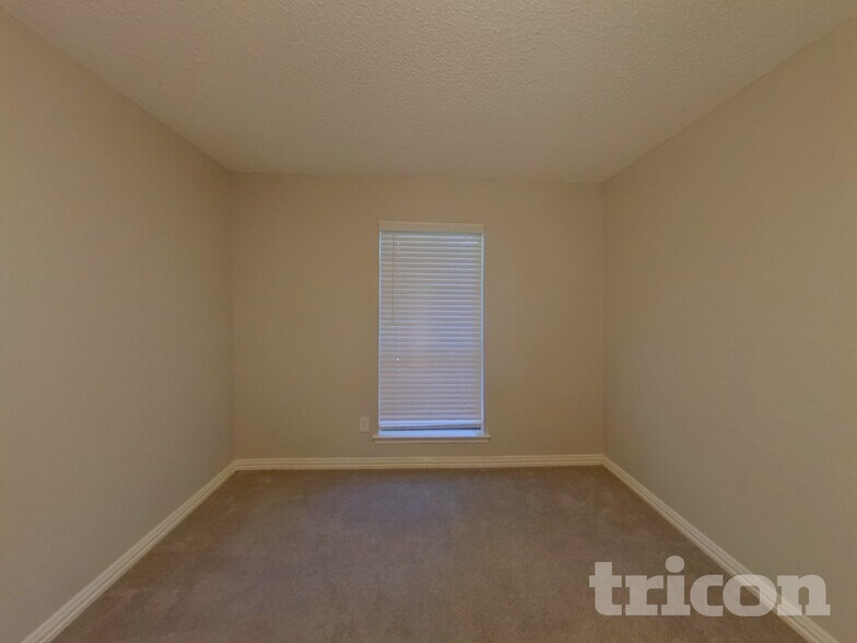 Building Photo - 6056 Birchhill Rd