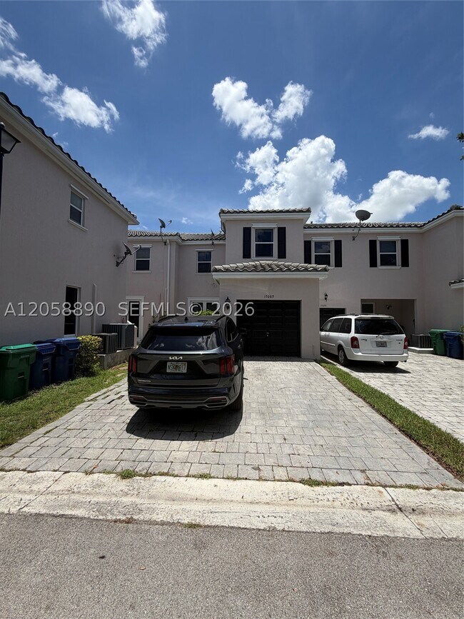 Building Photo - 17089 SW 93rd St