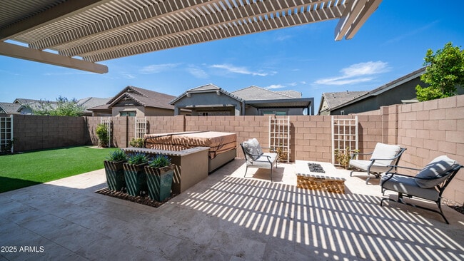 Building Photo - 23080 E Carriage Wy