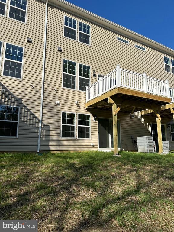 Building Photo - 493 Monte Farm Rd