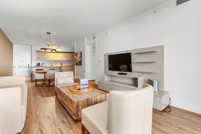 Building Photo - 4111 S Ocean Dr