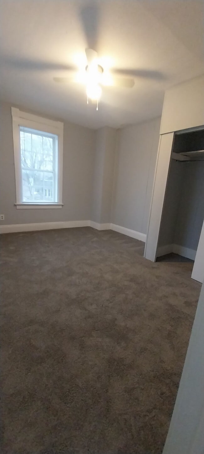 Building Photo - 515 N 6th St