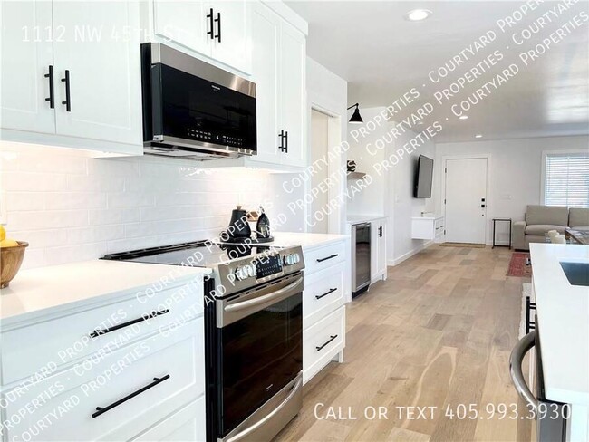 Building Photo - 1112 NW 45th St