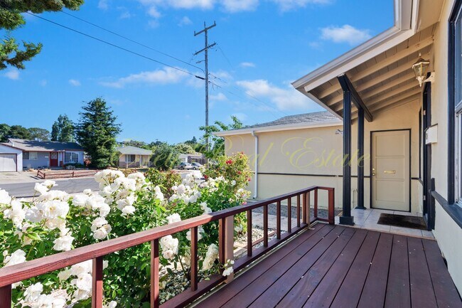 Building Photo - American Canyon Single Story Home!