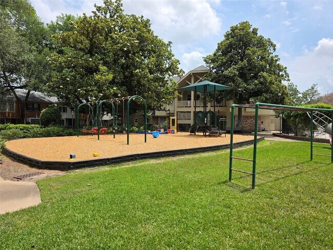 Building Photo - 6469 Burgoyne Dr.