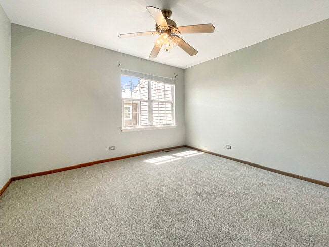Building Photo - 17617 Horseshoe Ln
