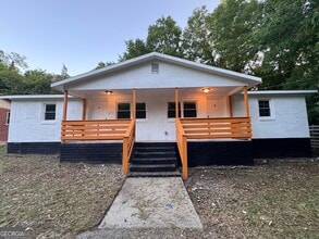 Building Photo - 2305 Felton Ave