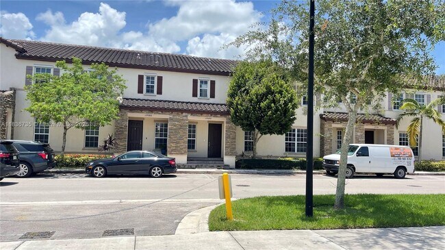Building Photo - 17090 SW 95th Terrace