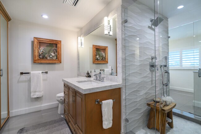 Building Photo - 5246 Boca Marina Cir S