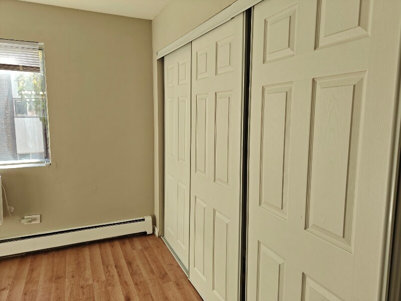 Building Photo - 2216 W Nichols Rd