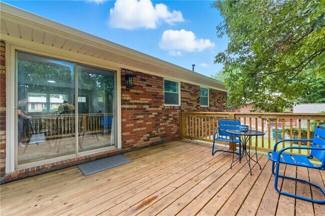 Building Photo - 1181 Starline Dr