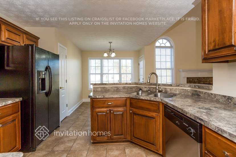 Building Photo - 115 Westbrook Way