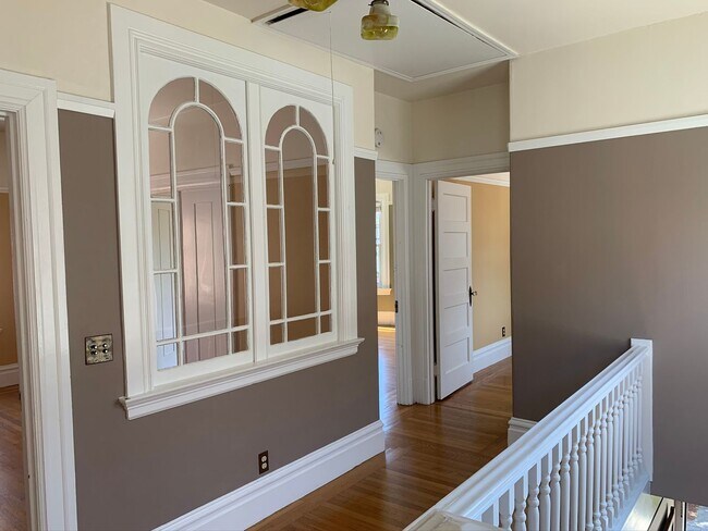 Building Photo - 1915-1919 Berkeley Way