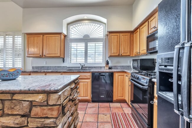 Building Photo - Discover Luxury Living at McDowell Mountai...