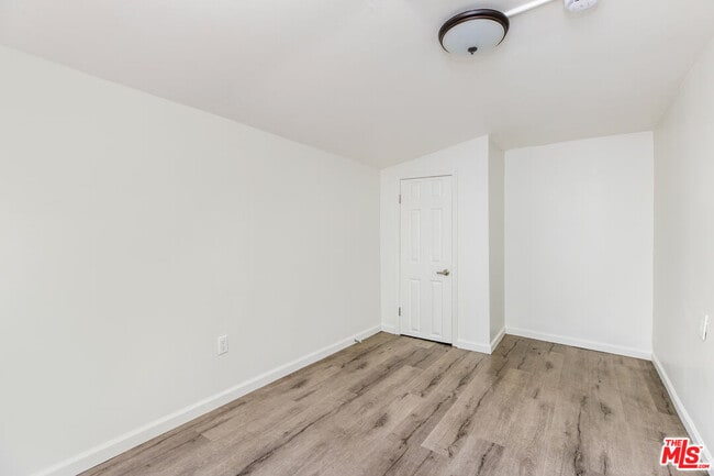 Building Photo - 1037 Blake Ave