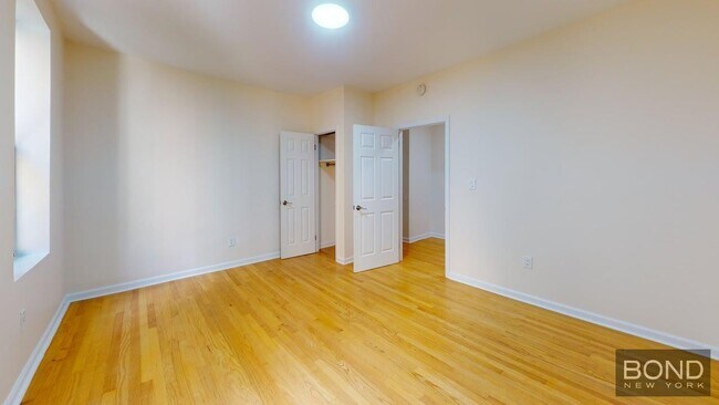 Building Photo - 605 W 170th St
