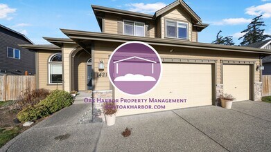 Building Photo - 4 Bed 2.5 Bath - Small Pet Friendly - Large Backyard - NAS Whidbey