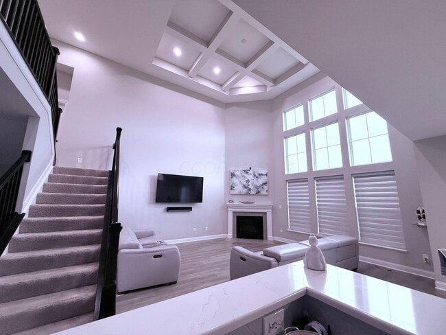 Building Photo - 10692 Pearl Creek Dr