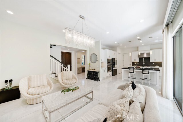 Building Photo - 66 Furlong
