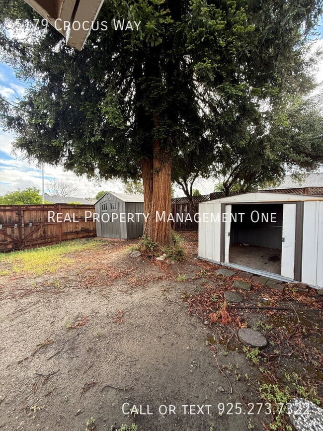 Building Photo - 5179 Crocus Way