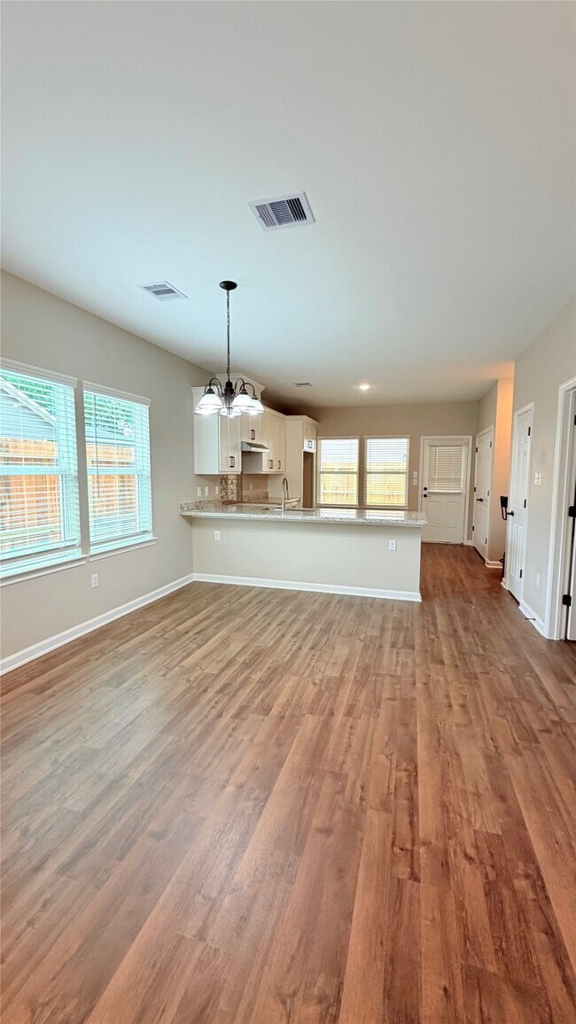 Building Photo - 7034 Smilax St