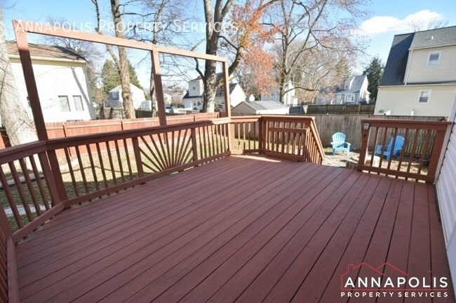 Building Photo - 1011 Hyde Park Dr