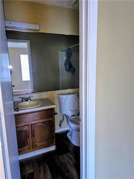 Building Photo - 4672 Longman Way