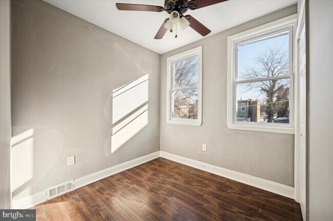 Building Photo - 2147 N Marston St