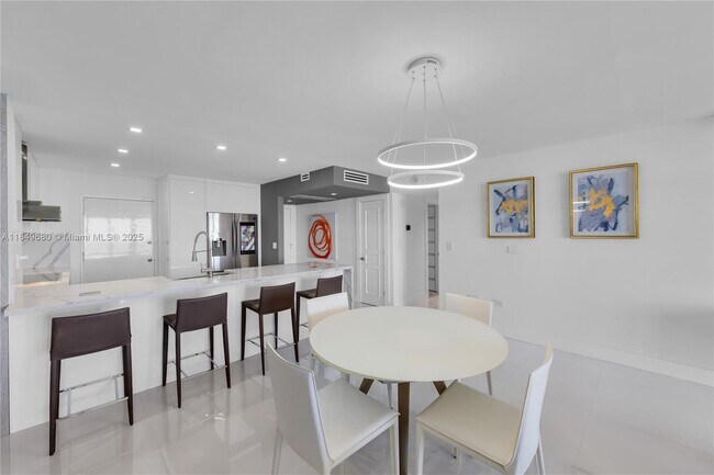 Building Photo - 5555 Collins Ave