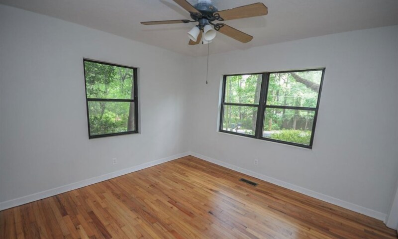 Building Photo - 194 Meridianna Dr