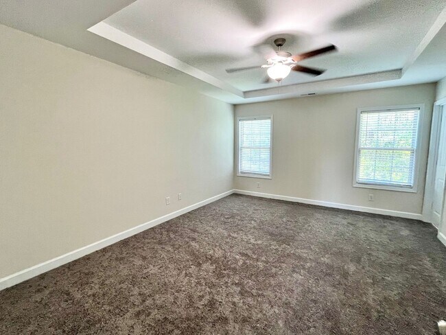 Building Photo - 3Bedroom Avail in Carolina Plantation!
