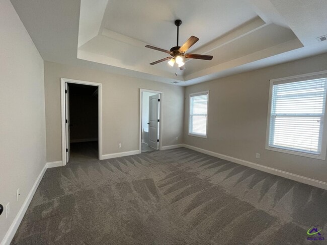 Building Photo - 209 Collinstown Ave