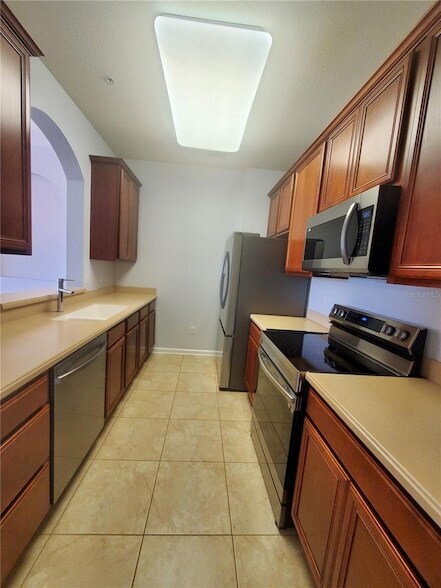 Building Photo - 3338 Robert Trent Jones Dr